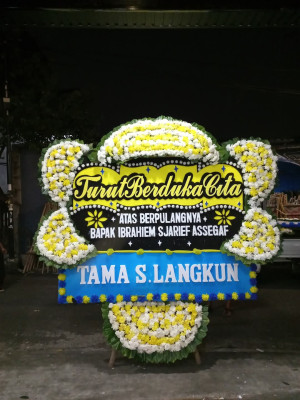 Papan Bunga Duka di Binduriang